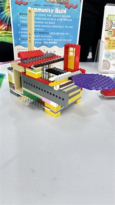 LEGO Club - Half o House
